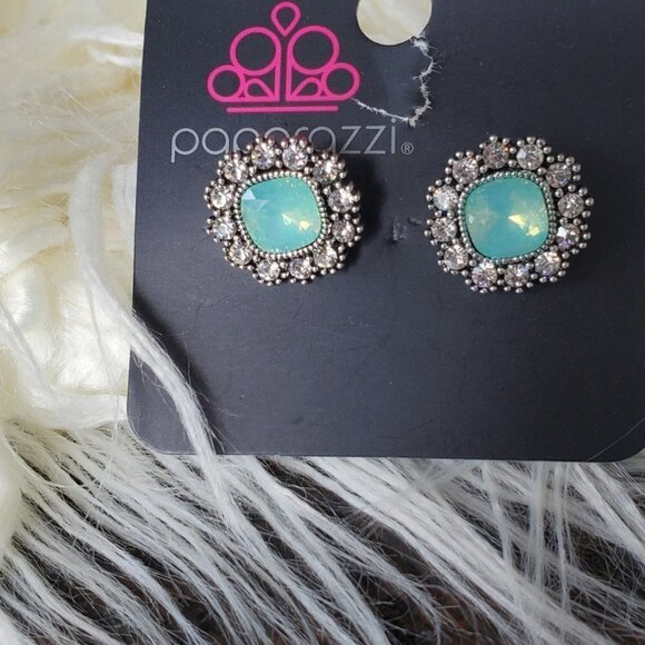 Silver Paparazzi Stud Earrings 🌴 - Picture 3 of 4